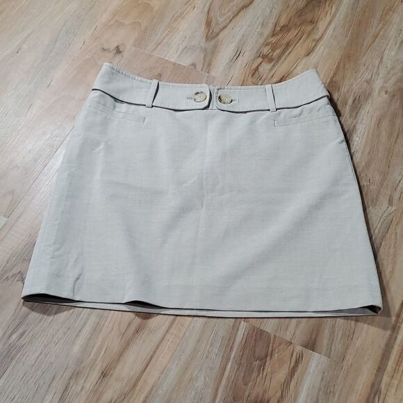 🔹️The Limited Tan Skirt w/Pockets Size 4 - Picture 1 of 8